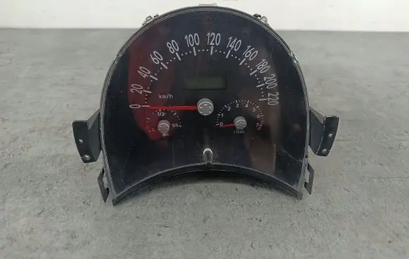 Volkswagen New Beetle Speedometer (instrument cluster) 1C0920820C
