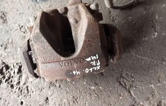 Volvo XC60 Front brake caliper