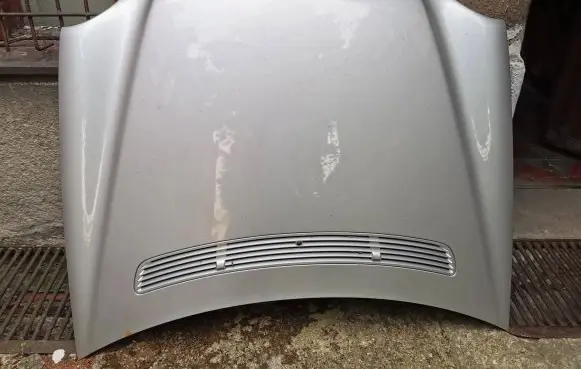 Mercedes-Benz C W203 Engine hood trim 