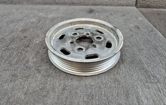 Audi A4 S4 B7 8E 8H Power steering pump pulley 038145255B 06H145255E