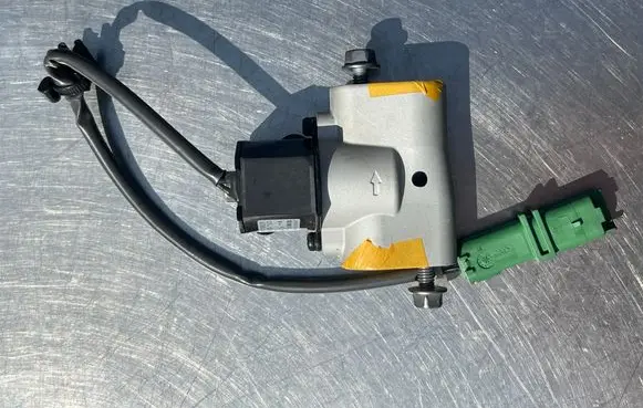 Renault Zoe Air conditioning (A/C) expansion valve 924871682R 4433101163
