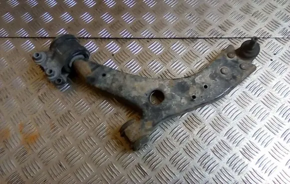 Ford Focus Front lower control arm/wishbone
