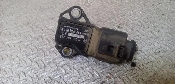 Volkswagen Golf Plus Air pressure sensor 038906051B 0281002399