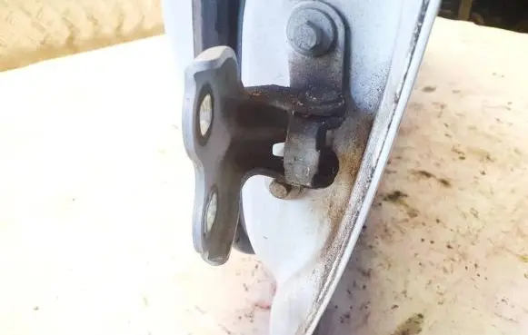 Opel Crossland X Front door upper hinge