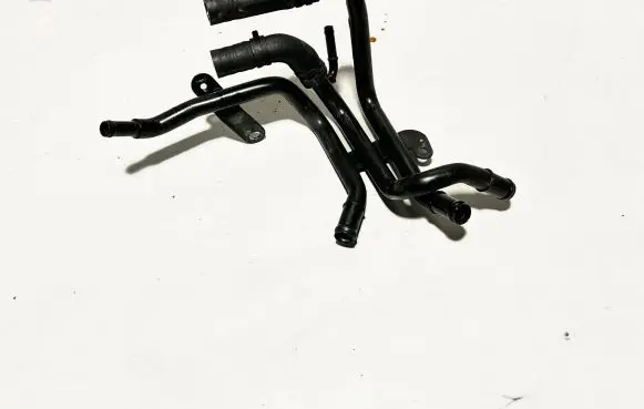 Volkswagen Golf VII Engine coolant pipe/hose 04L121064G 04L121101 14065