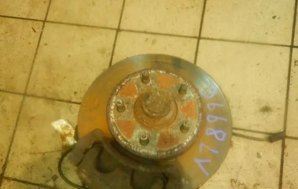 Mazda MPV Front wheel hub spindle knuckle