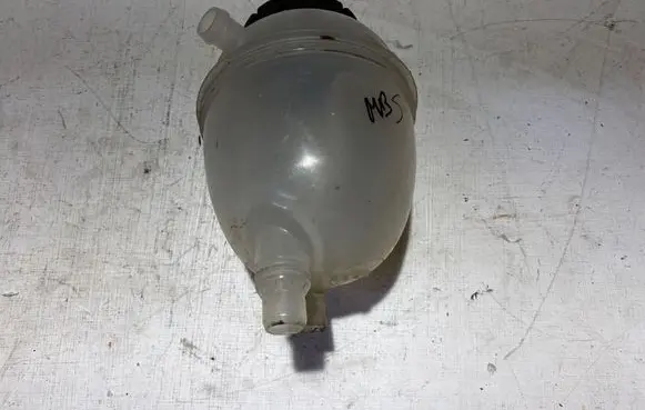 Mercedes-Benz S W222 Coolant expansion tank/reservoir A2225000549
