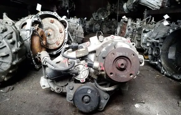 KIA Sorento Gearbox transfer box case 473003C110