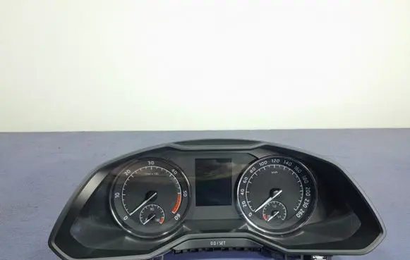 Skoda Superb B5 (3U) Speedometer (instrument cluster) 3V0920751C