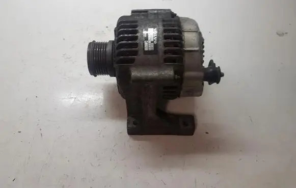 Volvo V40 Generator/alternator 9472908 A813