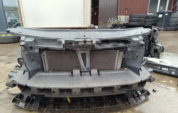 Skoda Superb B6 (3T) Radiator support slam panel