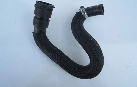 Volvo V60 Engine coolant pipe/hose 8G918B159CB