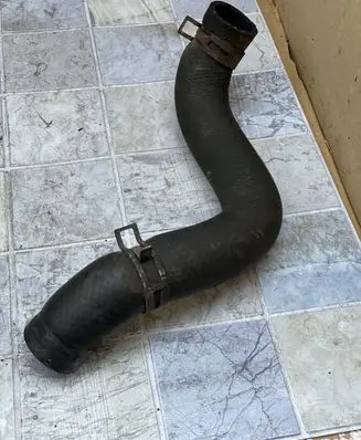 Toyota Avensis Verso Engine coolant pipe/hose