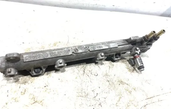 Volkswagen Golf IV Fuel main line pipe 036133319