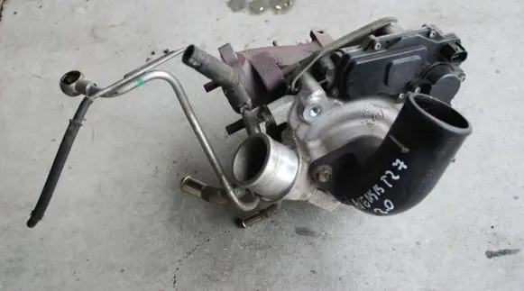 Toyota Avensis T270 Turbo 126KM