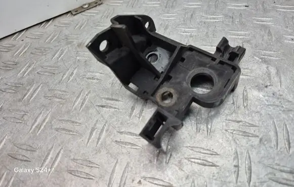 Subaru Impreza II Headlight/headlamp mounting bracket 0W8R 0W8R0 U0W8R0