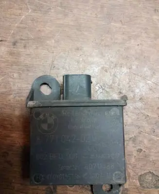 BMW X5 E70 Tire pressure control unit 6771042