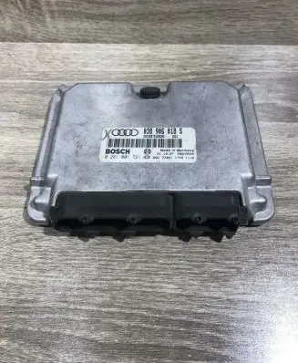 Audi A4 S4 B5 8D Engine control unit/module ECU 038906018s 0281001721