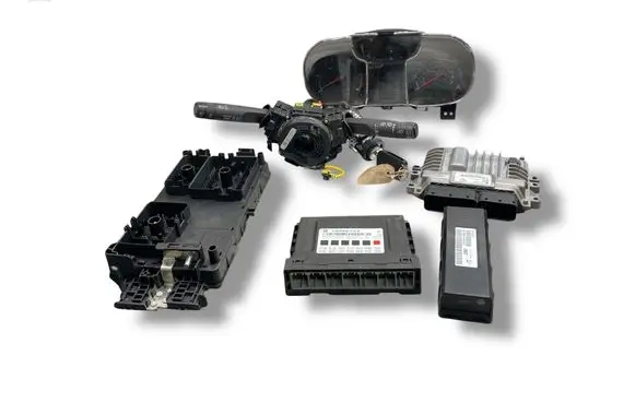 Chevrolet Orlando Engine ECU kit and lock set 25187592 28338455 96951477