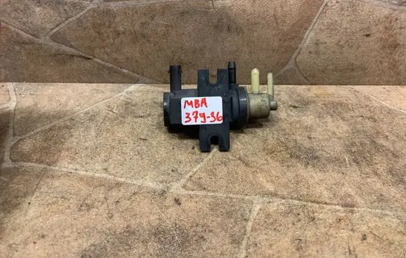 Mercedes-Benz C W204 Turbo solenoid valve A0091533128
