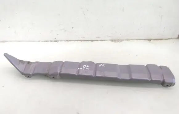 Fender mounting bracket