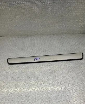 Volvo XC60 Front sill trim cover 31391249