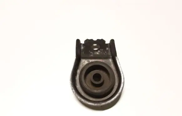 Radiator mount bracket