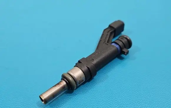 Hyundai i30 Fuel injector 35310-2M327 IMPRK1533021