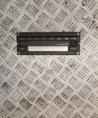 Volkswagen PASSAT B5.5 Climate control unit