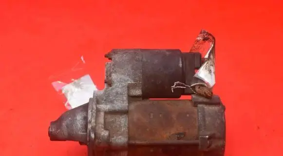 Toyota Avensis Verso Starter motor 42800-0680