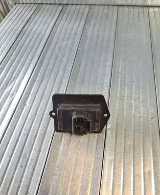 Mazda 626 Heater blower motor/fan resistor HB151GA5RA