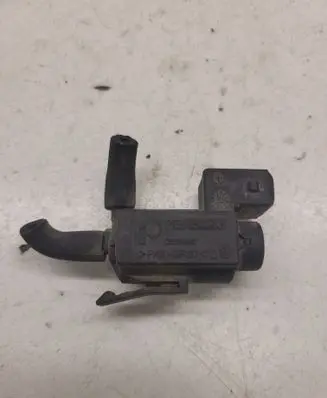 Opel Zafira A Vacuum valve 90530039 72213800
