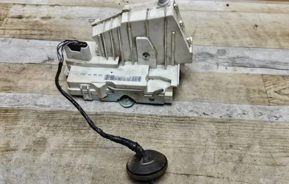 Mercedes-Benz B W245 Rear door lock 1697302235