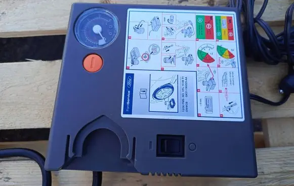 Opel Vivaro Tire air pump compressor 