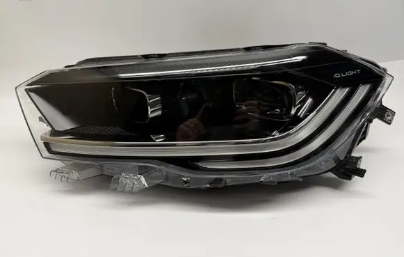 Volkswagen Polo VI Headlight/headlamp 2G1941035R
