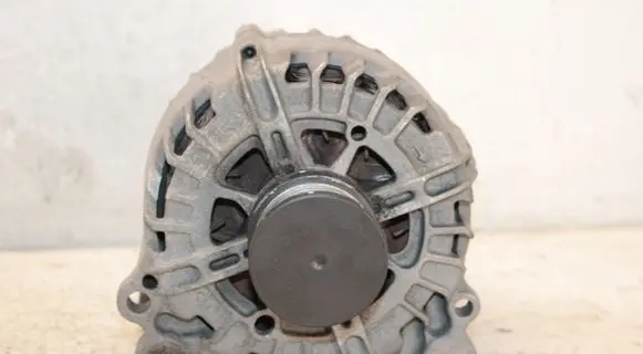 Skoda Superb B8 (3V) Generator/alternator 0986081340