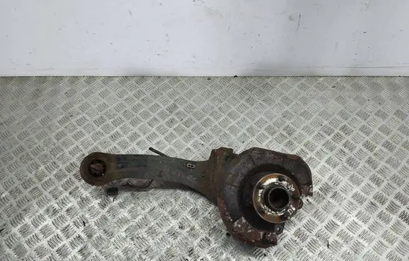 Ford Grand C-MAX Rear wheel hub