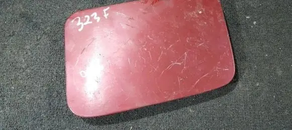 Mazda 323 F Fuel tank cap
