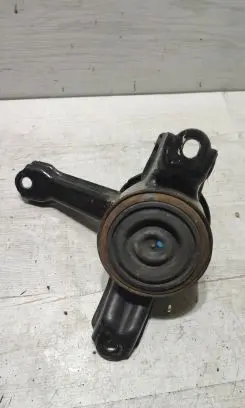 KIA Rio Engine mount vacuum valve 