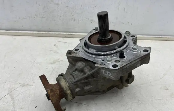 Nissan Rogue Gearbox transfer box case bb60a