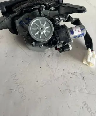 Lexus RX 450H Tailgate boot lock/latch motor T9161351B