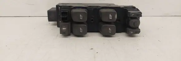 Volvo S60 Electric window control switch 8673185