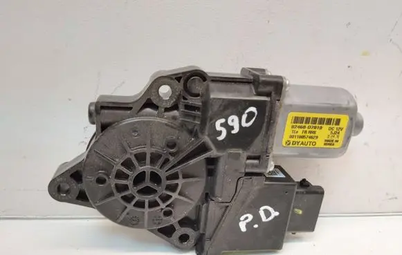 Hyundai Tucson TL Front door window regulator motor 82460D7010 001100574629