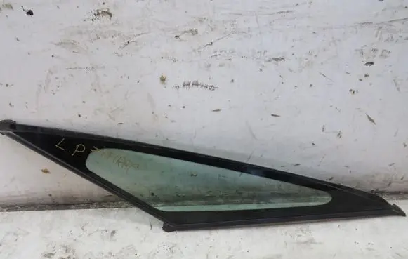 Opel Zafira C Front triangle window/glass KRIS235789