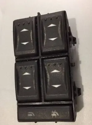 Ford Mondeo Mk III Electric window control switch 1S7T14A132BE 03163452