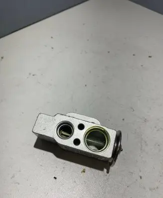 Audi A5 Sportback 8TA Air conditioning (A/C) expansion valve 52316990 HFC134A H7995002