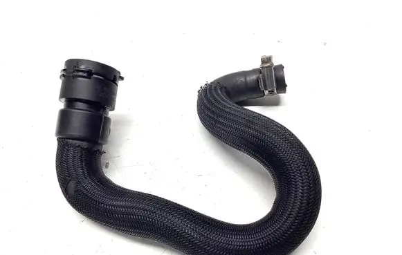 Volvo V60 Engine coolant pipe/hose 