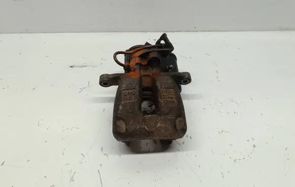 Volkswagen PASSAT B6 Rear brake caliper
