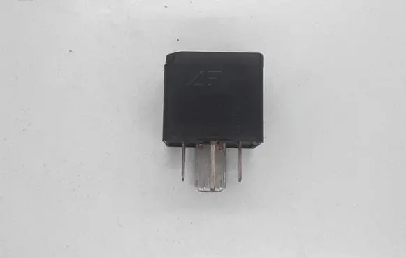 Volkswagen Transporter - Caravelle T5 Other relay 7M0951253A 95VW10K705CA V23136J6X45