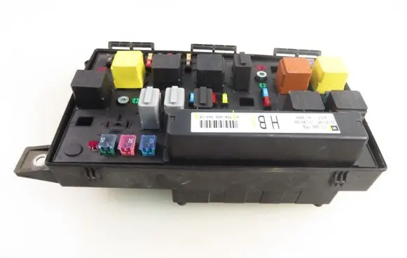 Opel Zafira B Fuse box set 5DK00866838 13206754HB